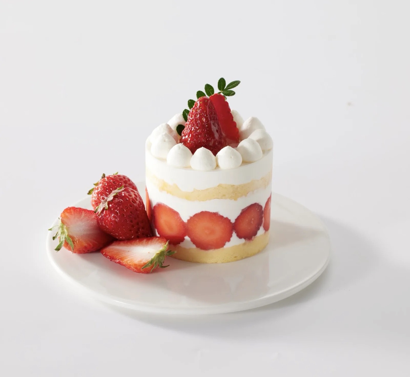 Strawberry cream cake